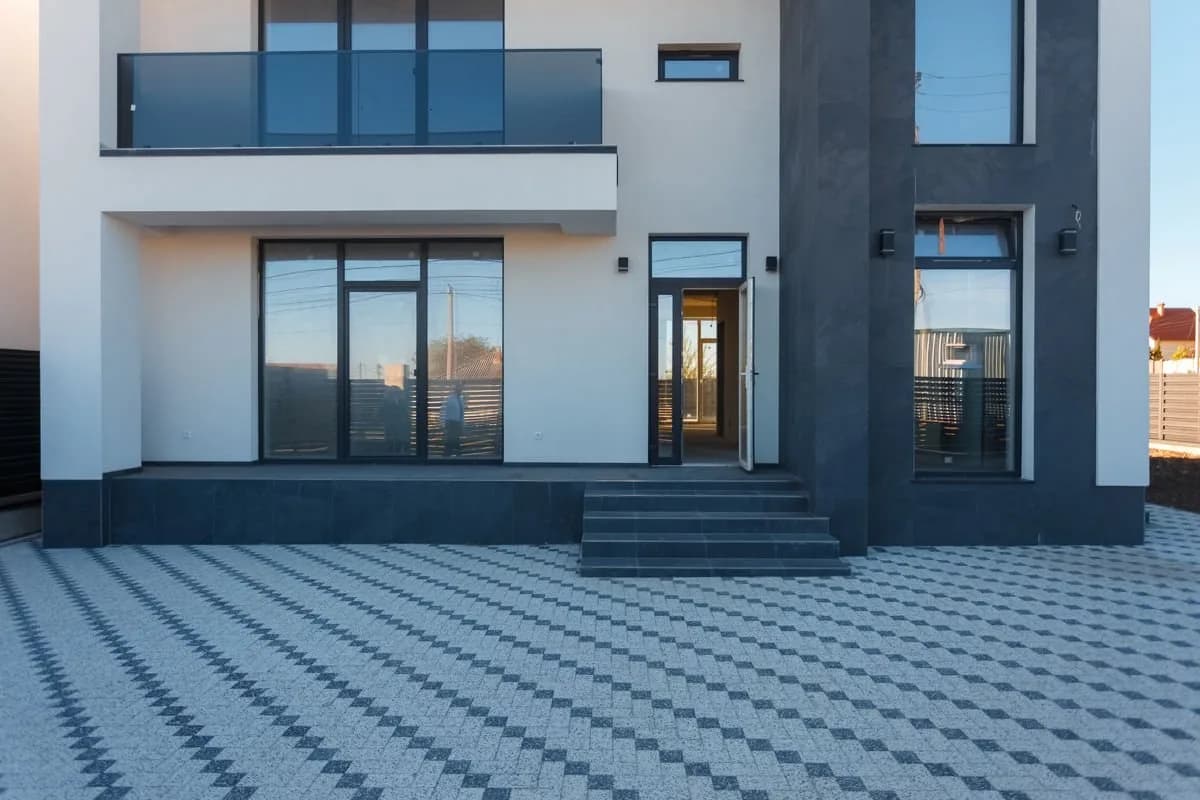 Casa Chișinău,sat. Cruzesti, 190 mp, 6 ari, variantă albă